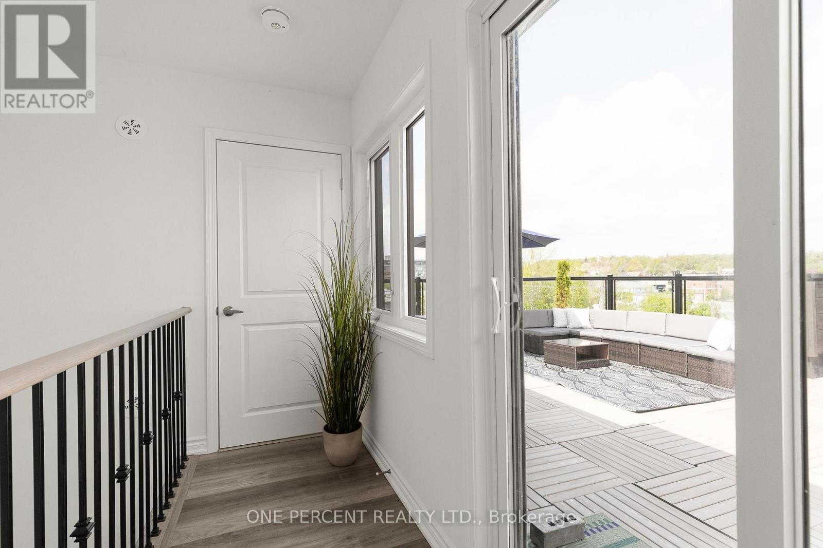 129 COLBORNE STREET E - 31