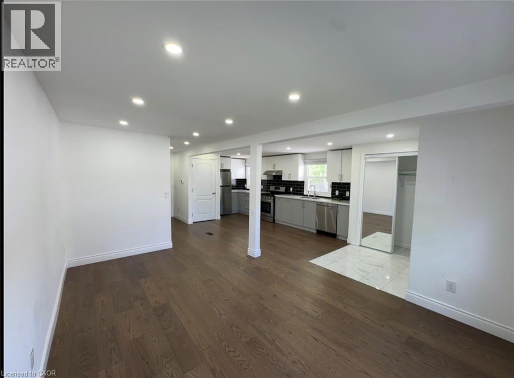 28 TIMBERLANE Crescent Unit# UPPER, Kitchener, Ontario, N2N1S9 — Photo 16