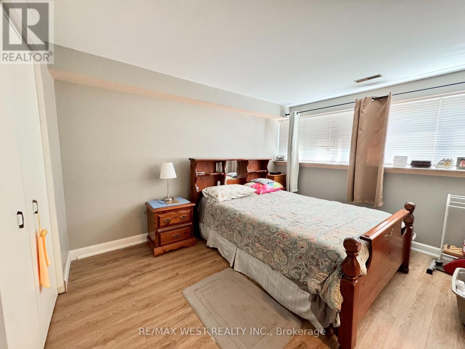 #234 260 JOHN GARLAND BOULEVARD - 12