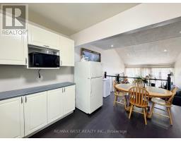 234 - 260 John Garland Boulevard, Toronto, ON M9V1N8 Photo 14