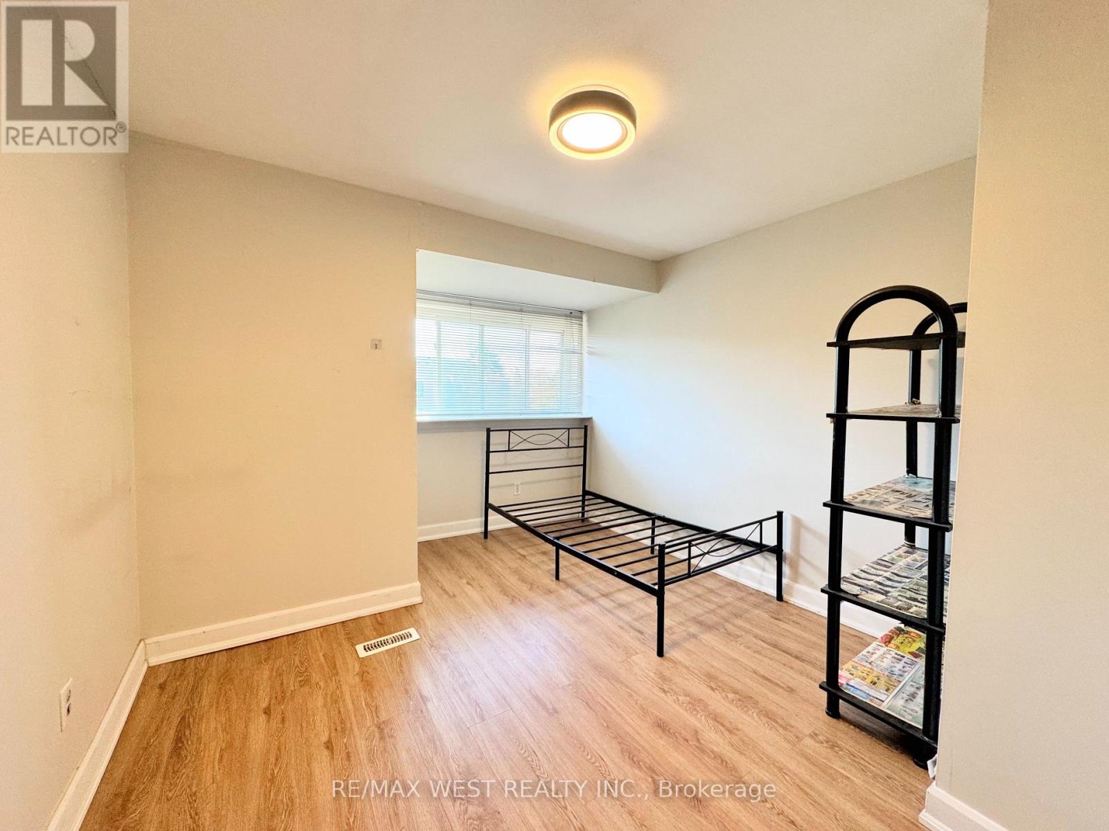 #234 260 JOHN GARLAND BOULEVARD - 15