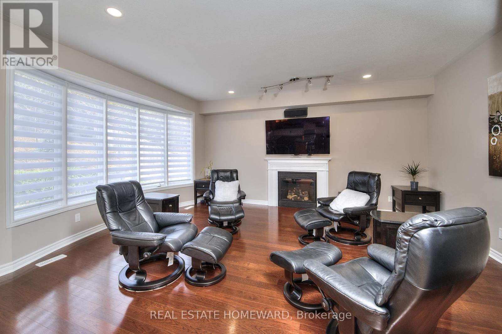 225 RIDGEMERE COURT - 12