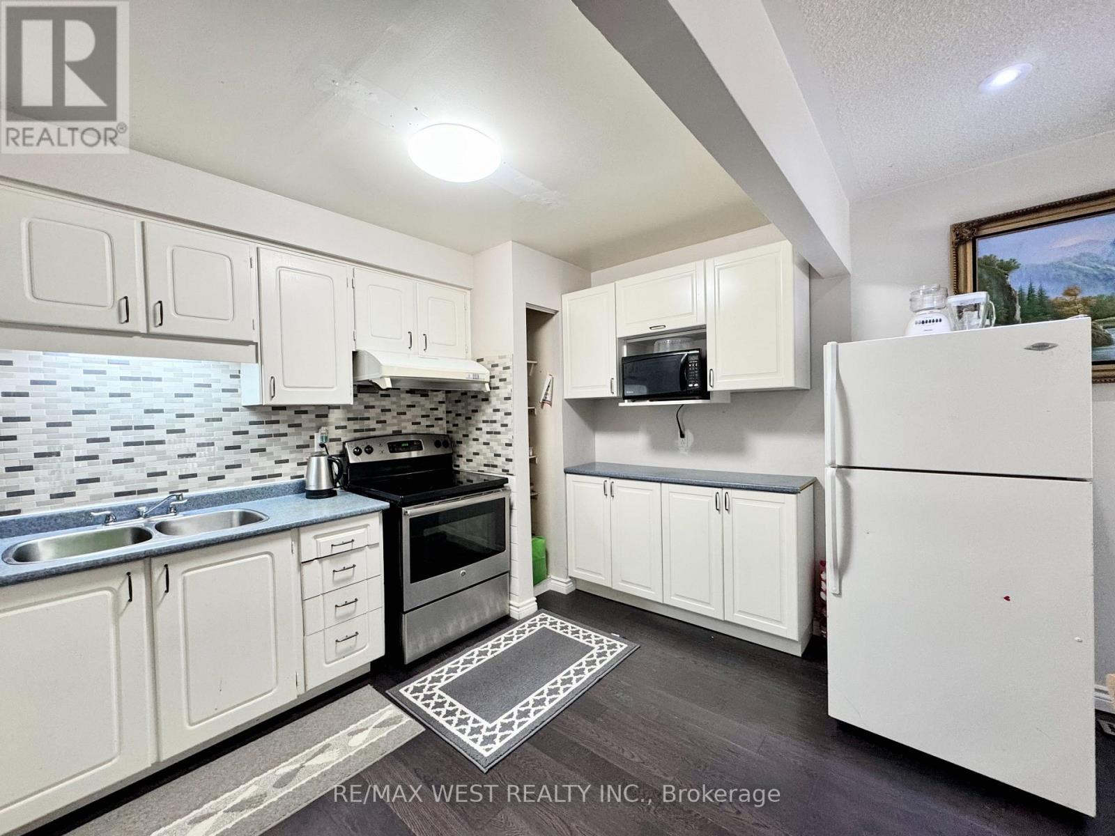 #234 260 JOHN GARLAND BOULEVARD - 9