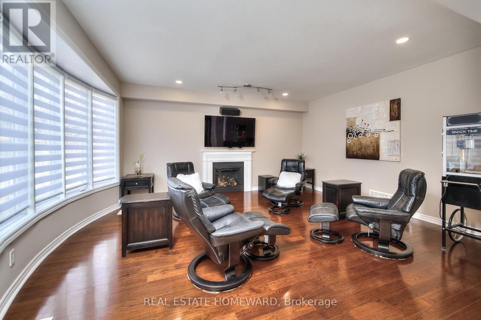 225 RIDGEMERE COURT - 11