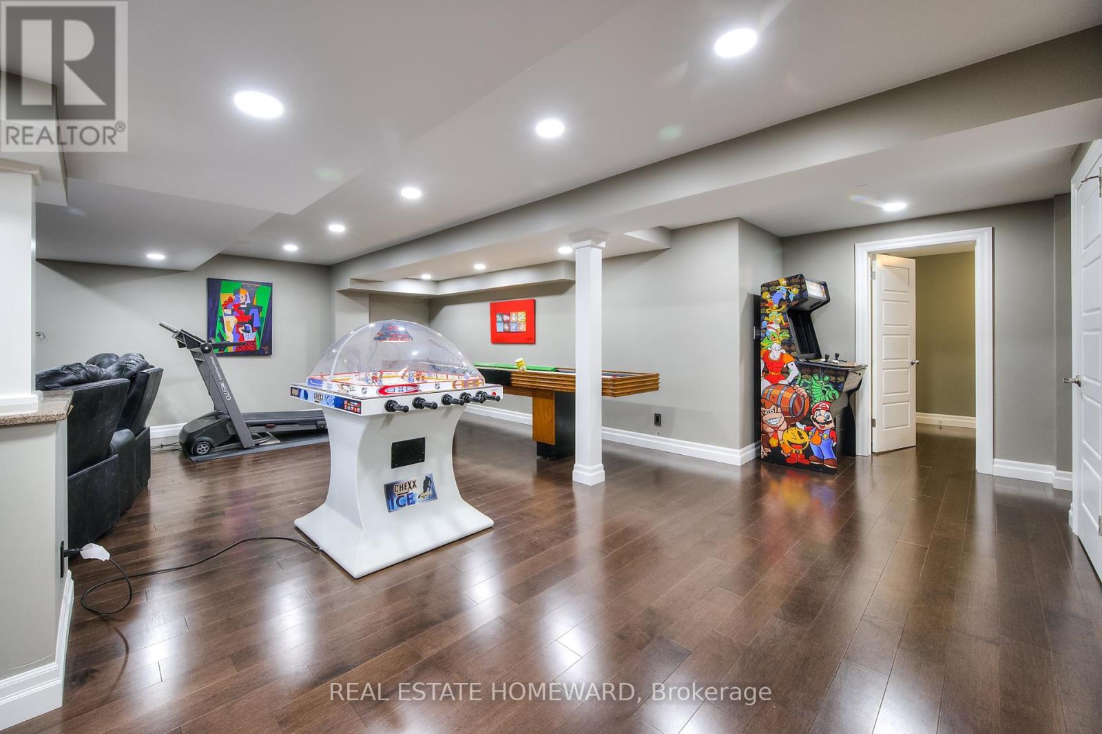 225 RIDGEMERE COURT - 24