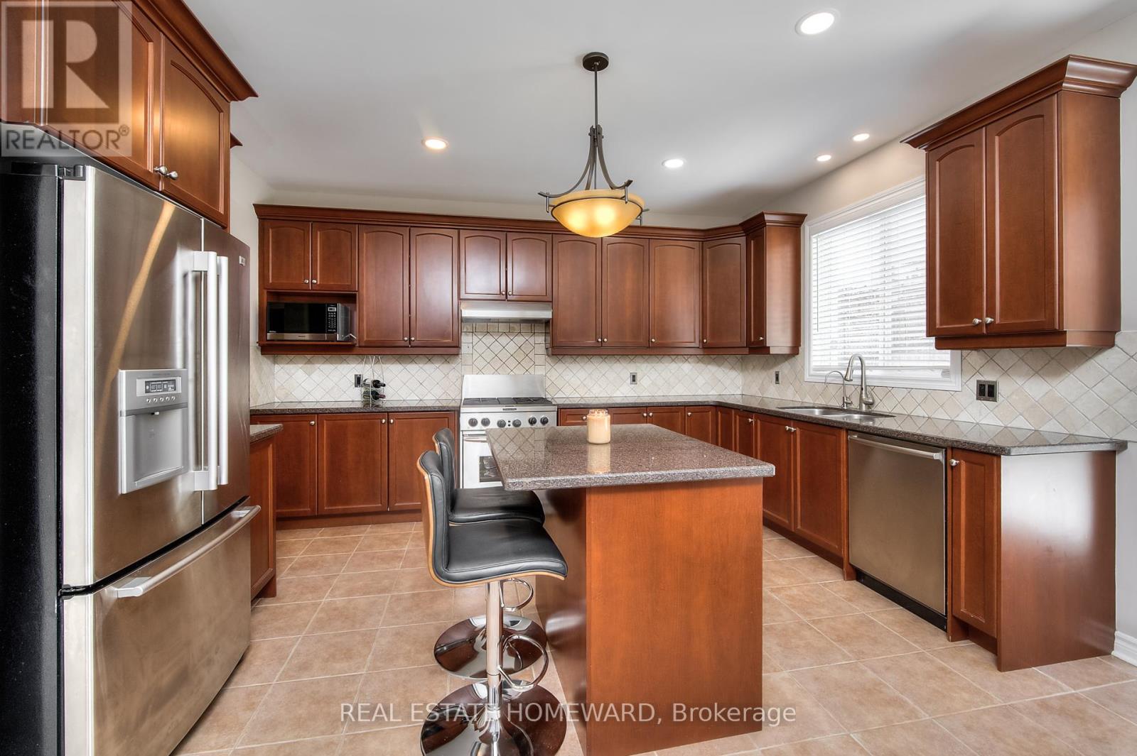 225 RIDGEMERE COURT - 7
