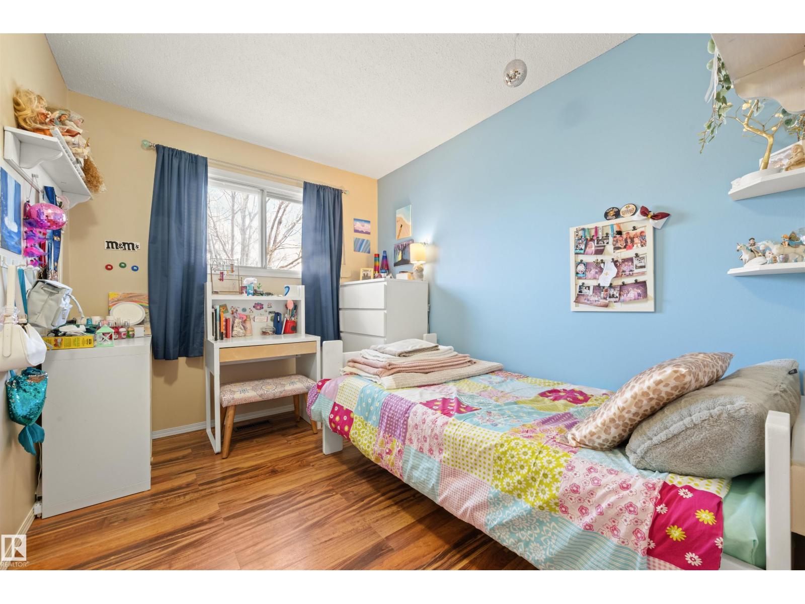 4012 86 ST NW - 10