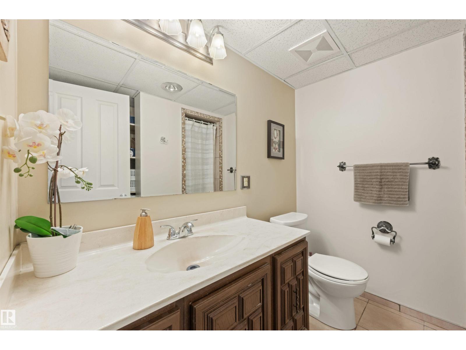 4012 86 ST NW - 21