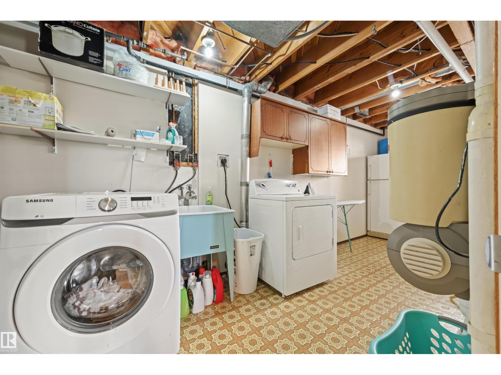 4012 86 ST NW - 23