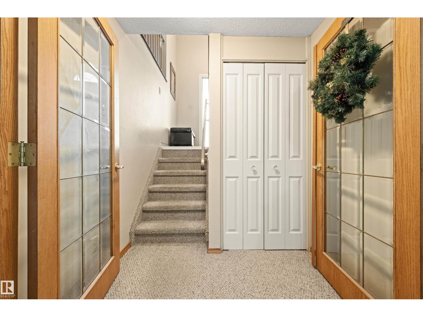 4012 86 ST NW - 24