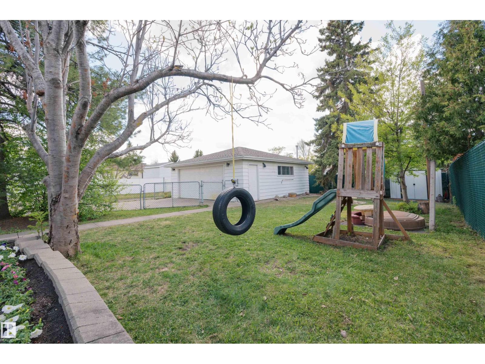 4012 86 ST NW - 30