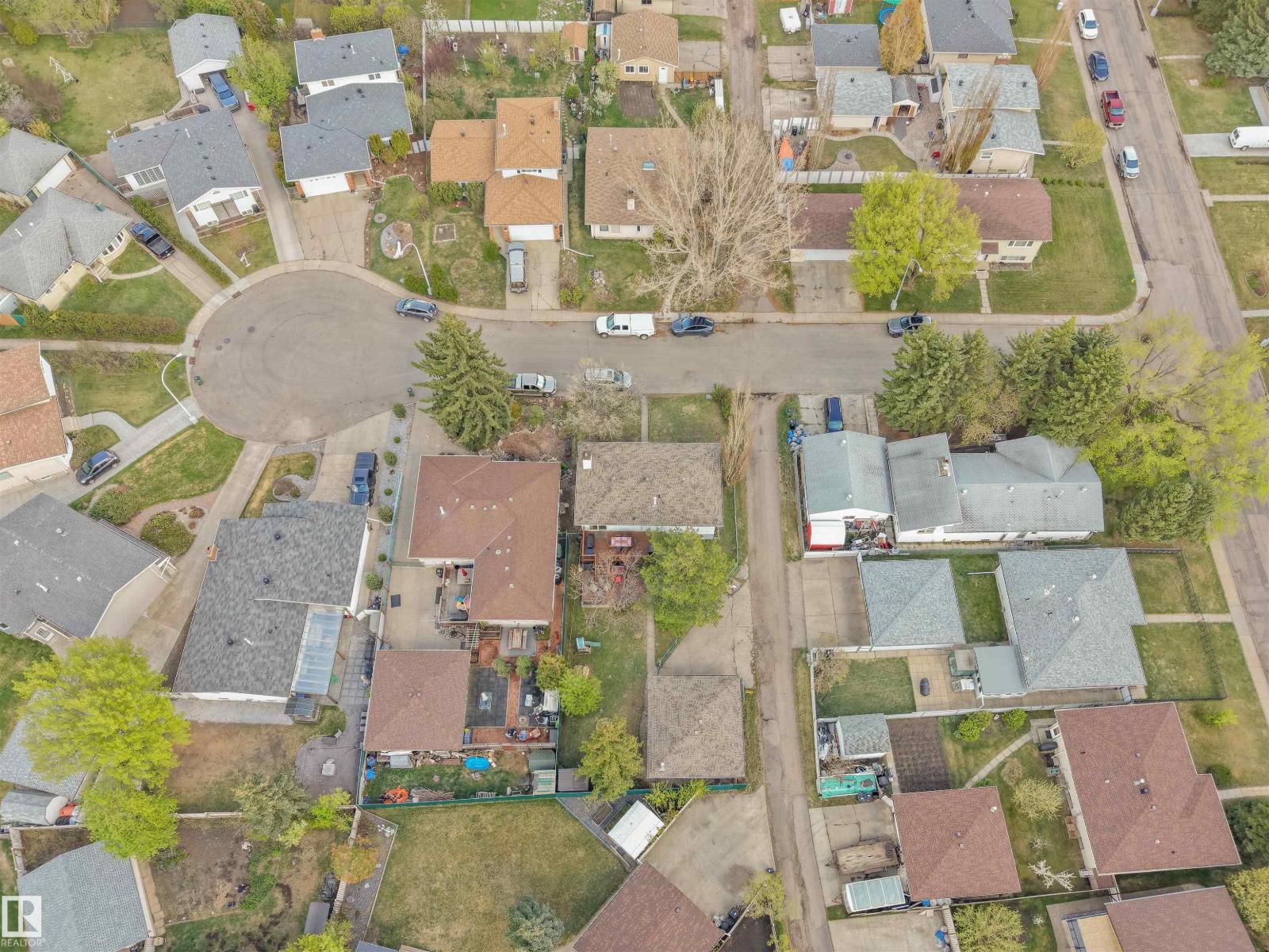 4012 86 ST NW - 34