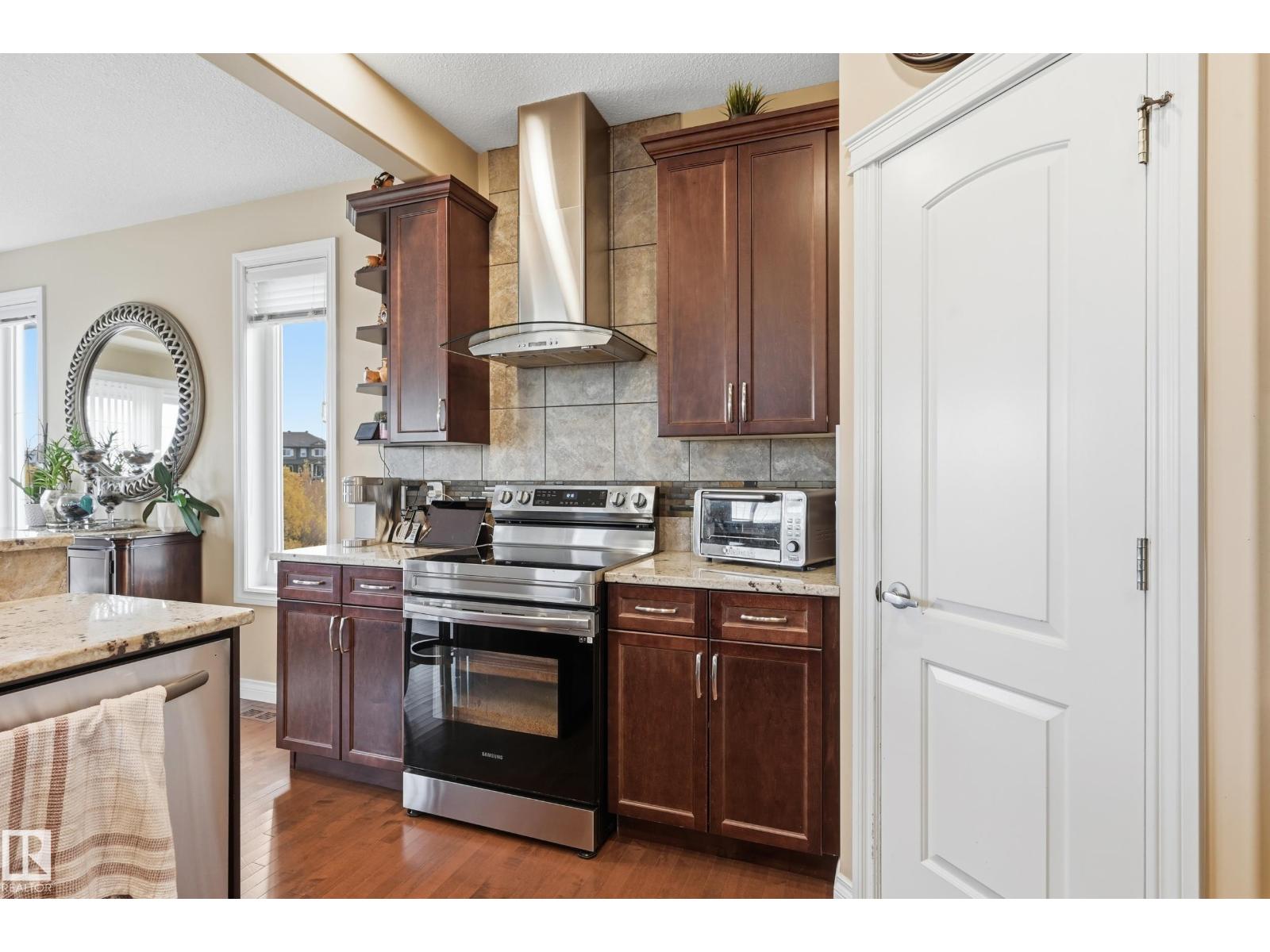 1590 Chapman WY SW - 7
