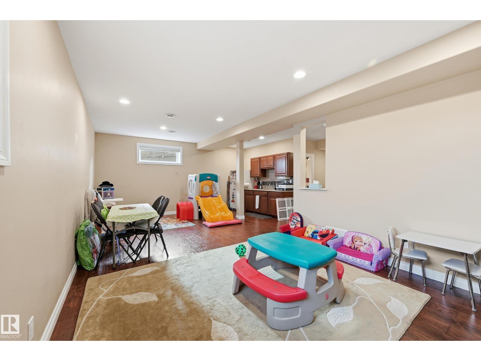 1590 Chapman WY SW - 31