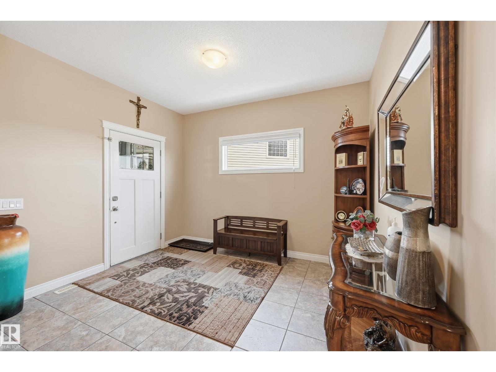 1590 Chapman WY SW - 5