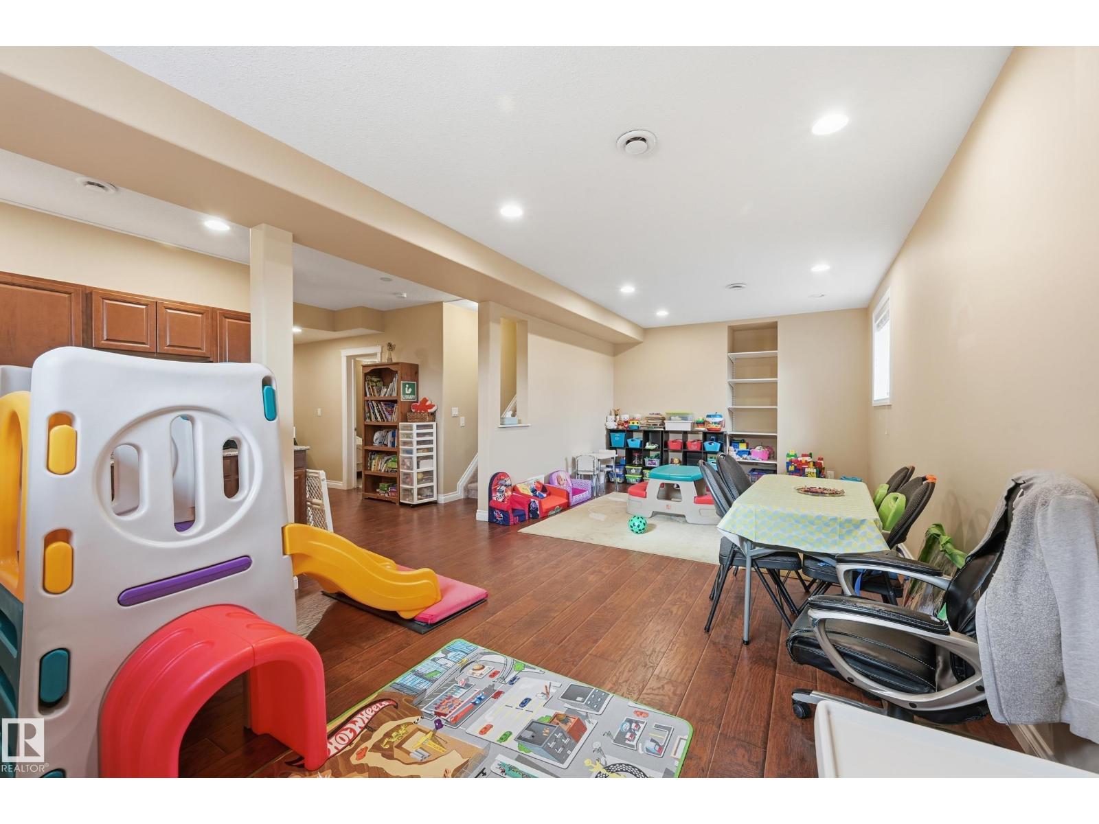 1590 Chapman WY SW - 32