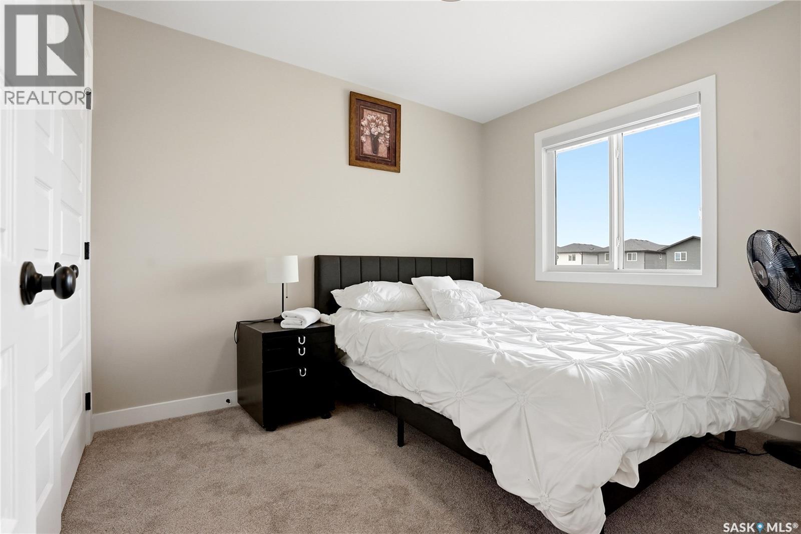 199 Kostiuk CRESCENT - 28