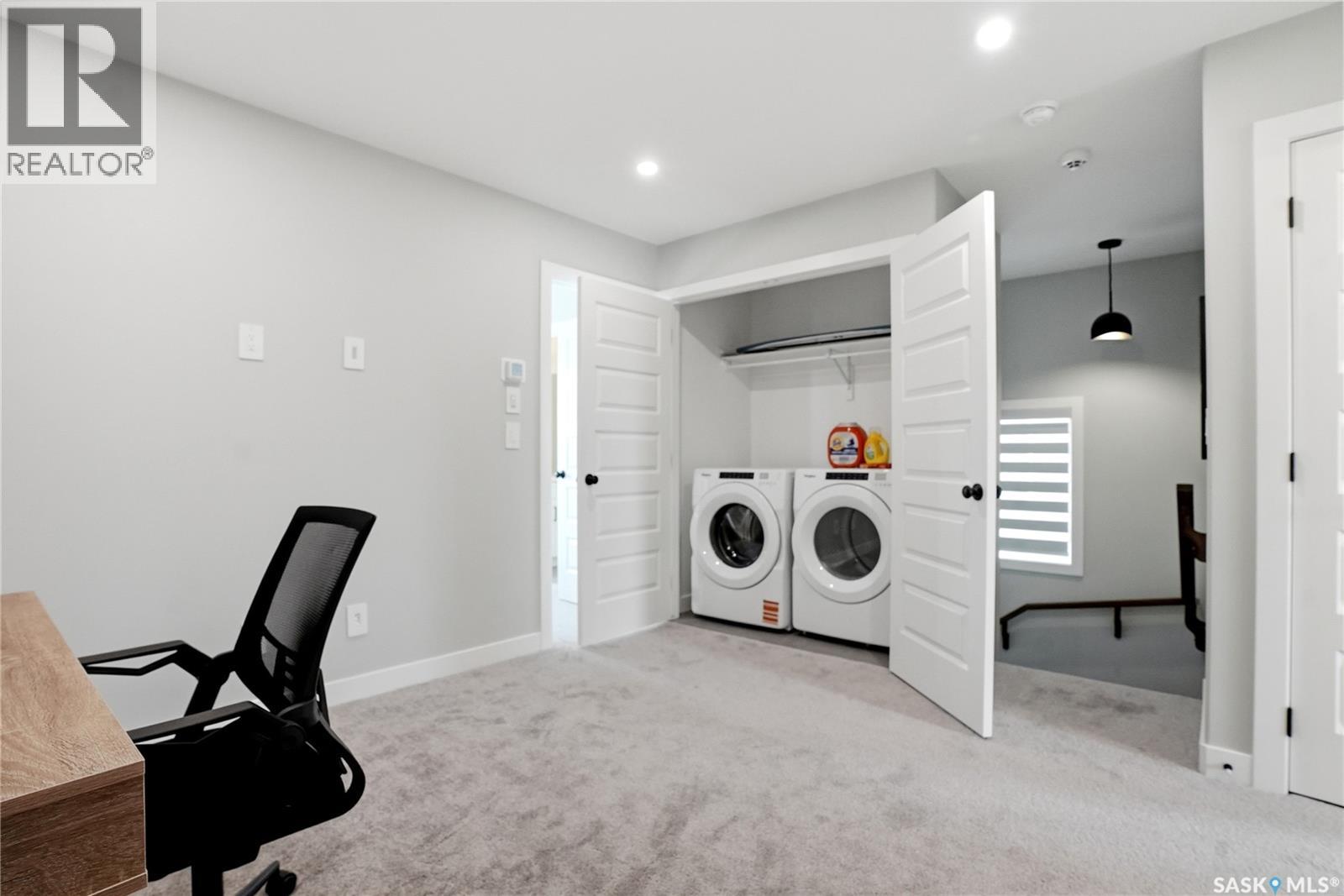 199 Kostiuk CRESCENT - 32