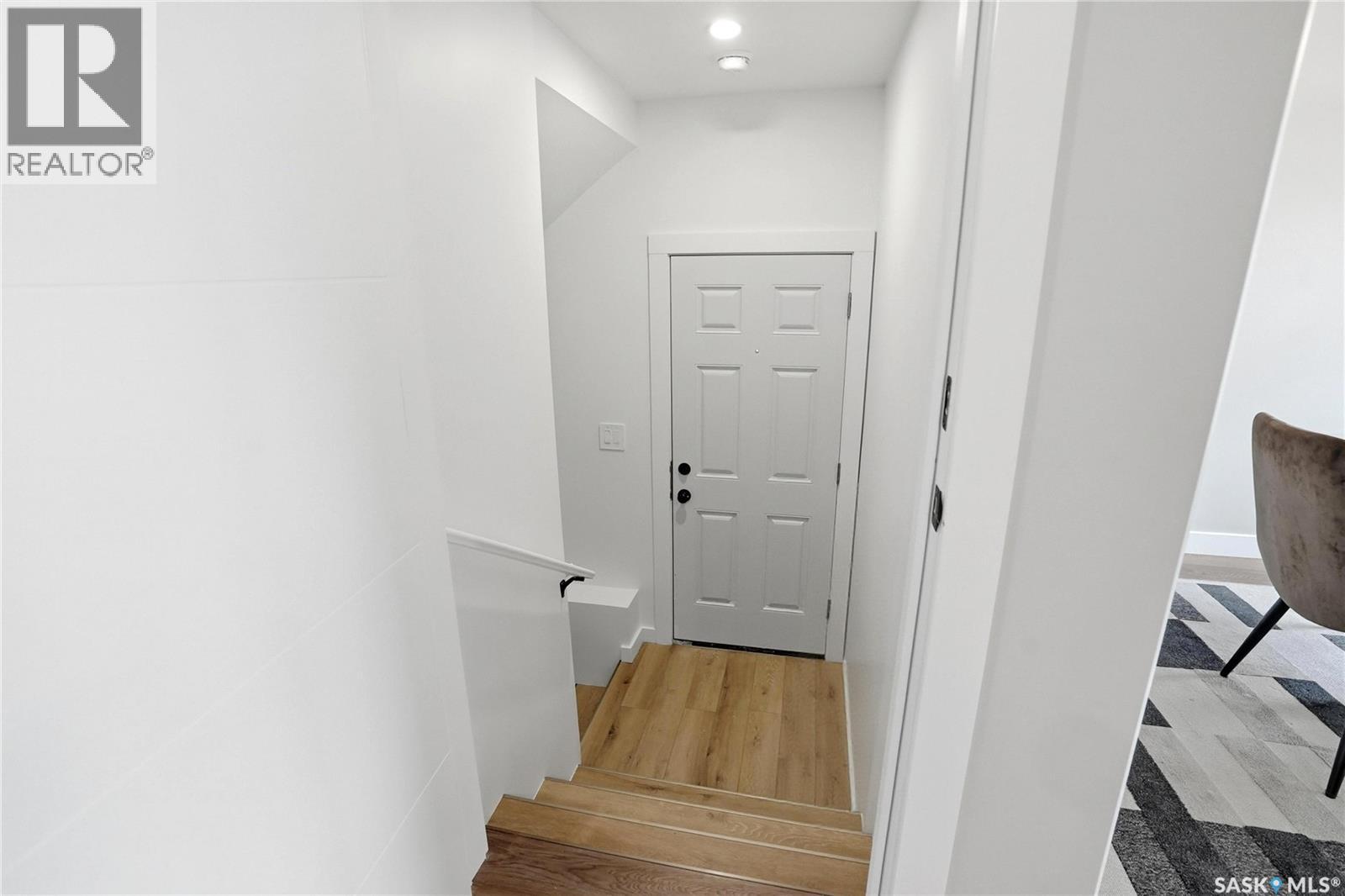 199 Kostiuk CRESCENT - 34