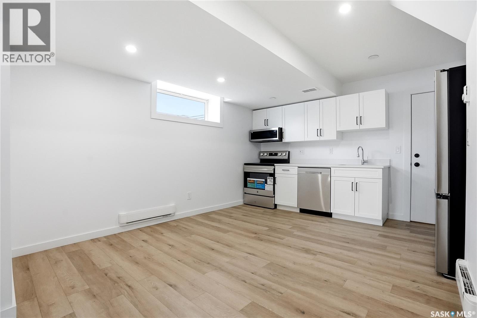 199 Kostiuk CRESCENT - 36