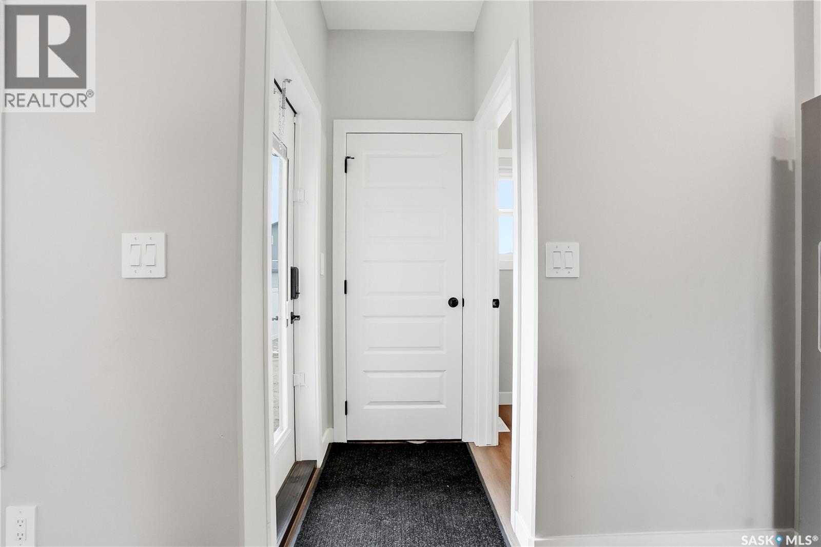 199 Kostiuk CRESCENT - 4