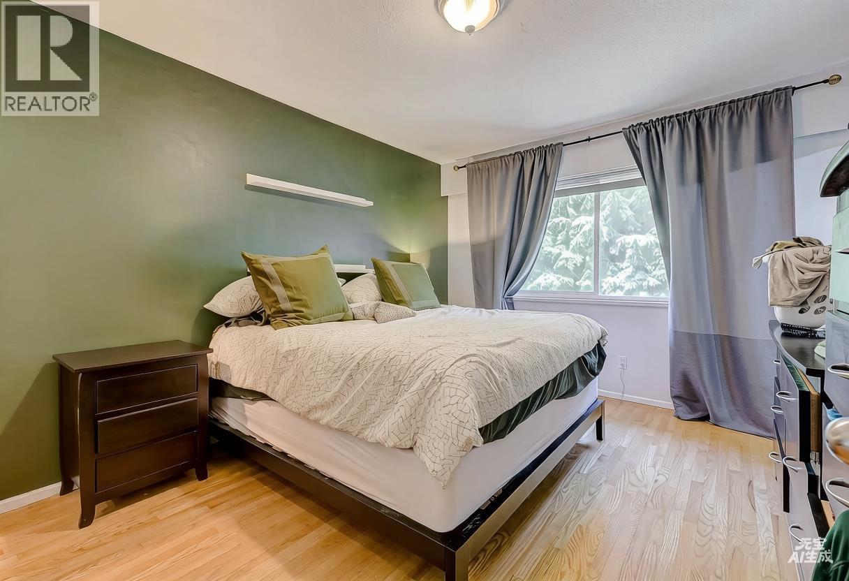 6 Bed, 3 Bath House for Sale in Delta – 5105 8A AVENUE, Delta - Image 3