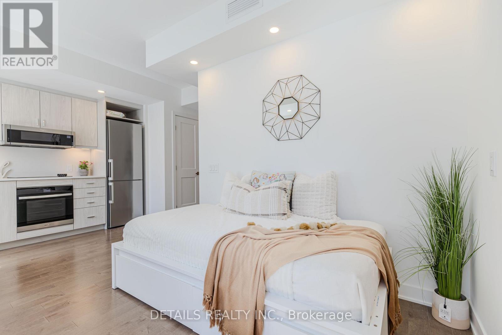 #1008 340 QUEEN STREET - 16
