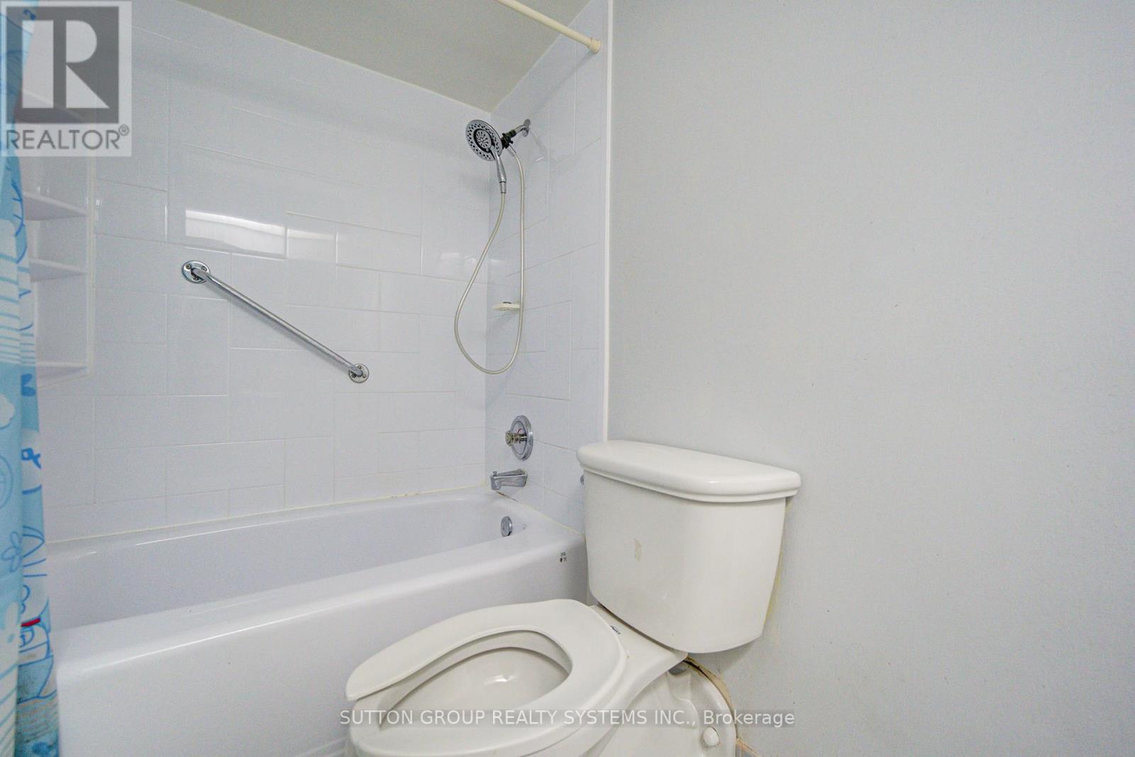 #806 10 MUIRHEAD ROAD - 28