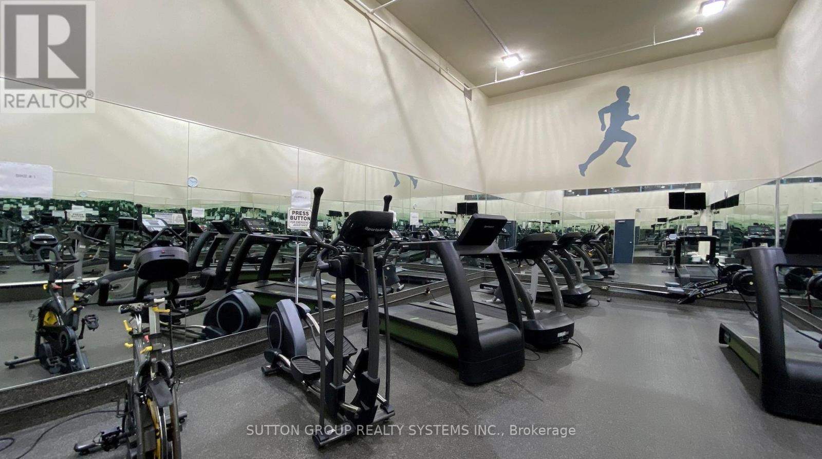 #806 10 MUIRHEAD ROAD - 41