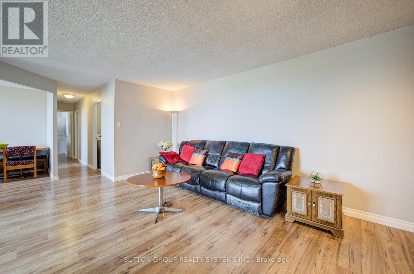 #806 10 MUIRHEAD ROAD - 5