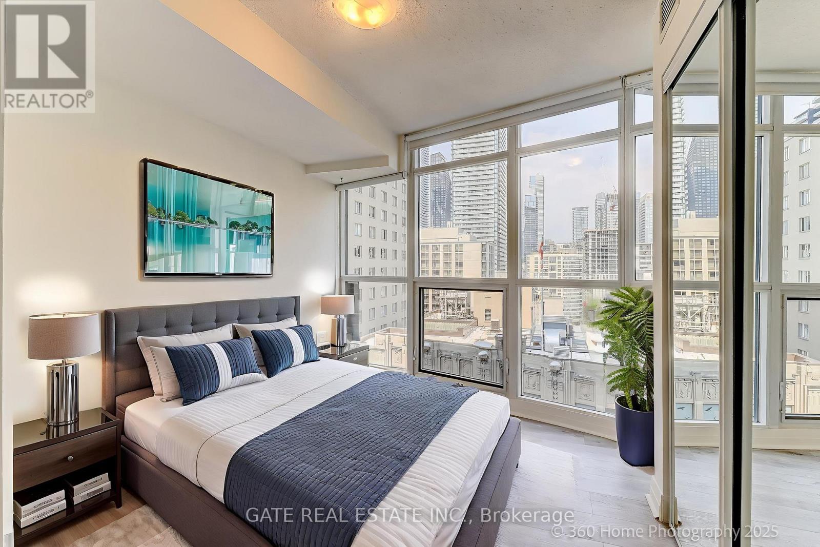#1705 21 CARLTON STREET - 8