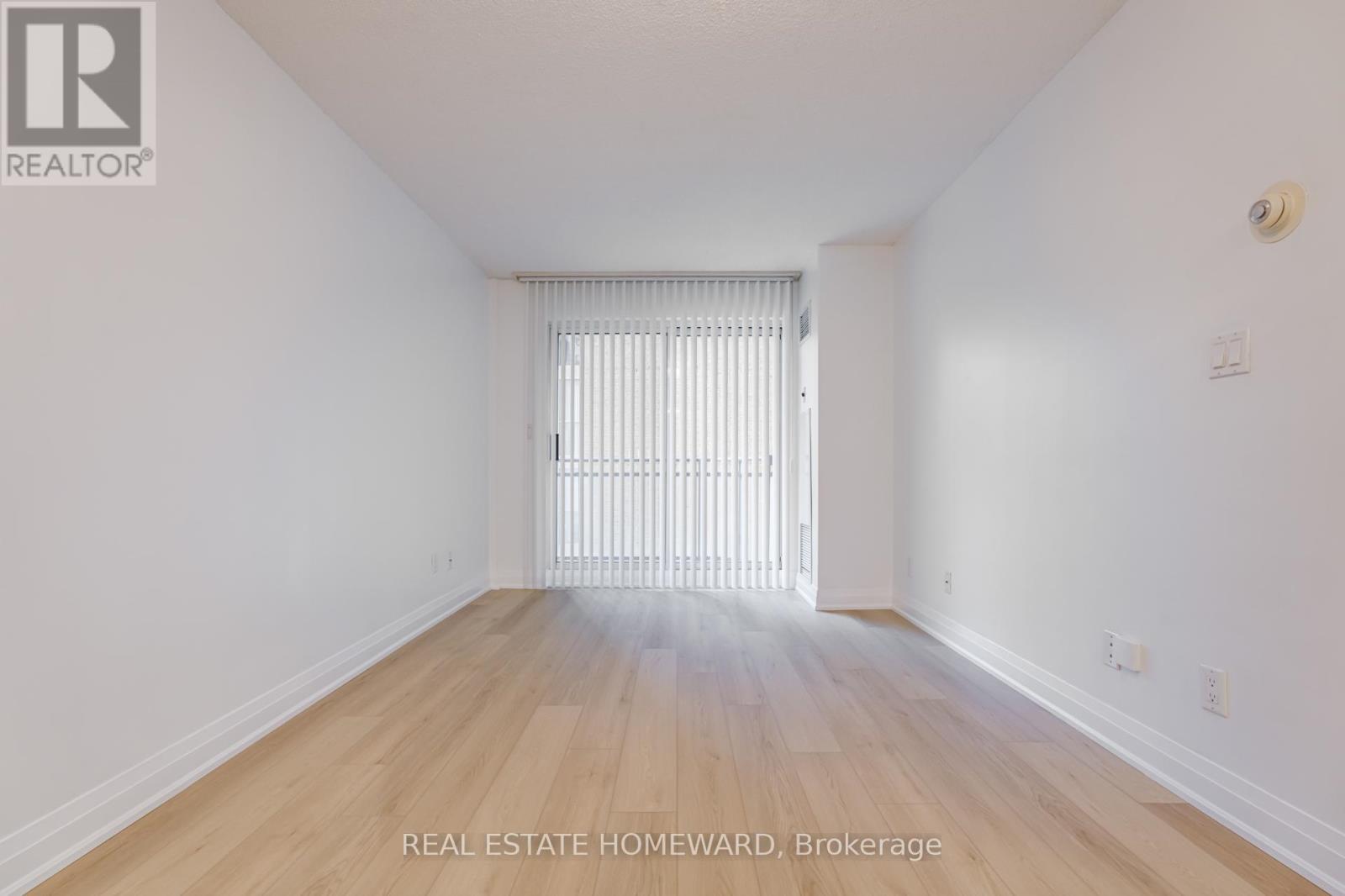 #611 300 BLOOR STREET E - 13