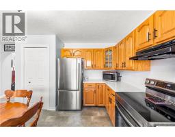 Foyer - 70 Maxime Road, Saint Louis De Kent, NB E4X1W1 Photo 8
