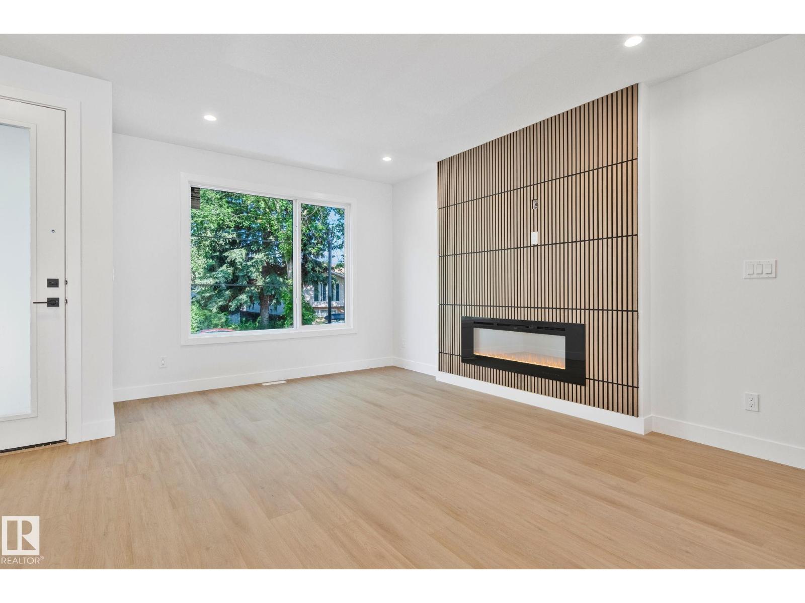 11140 126 ST E NW - 4