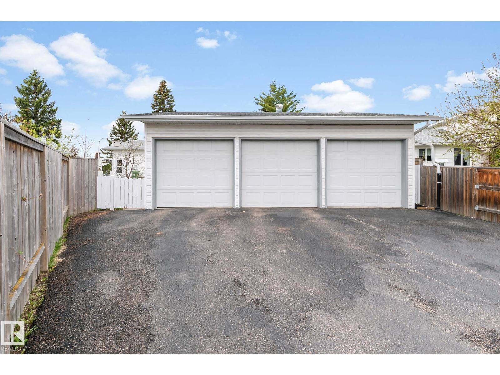 4611 Lakeshore DR - 3