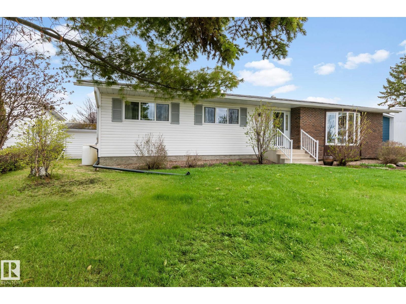 4611 Lakeshore DR - 37