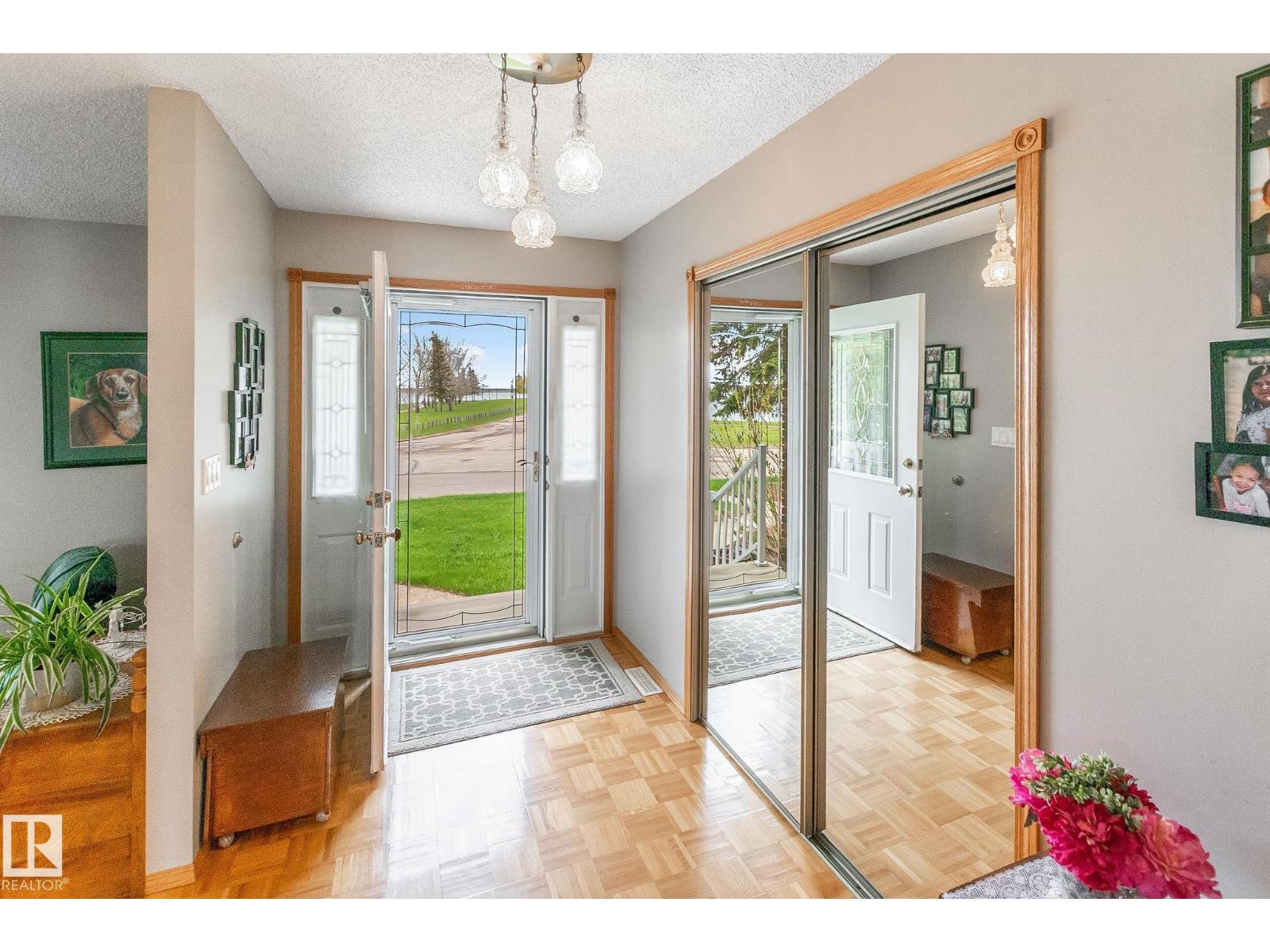 4611 Lakeshore DR - 4