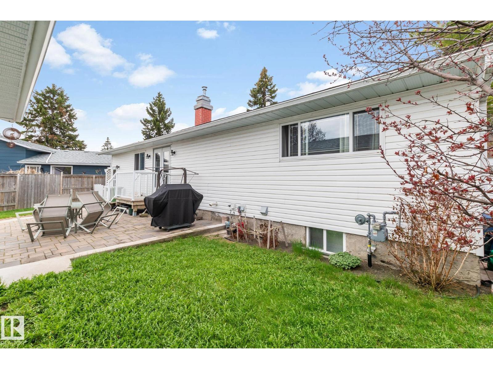 4611 Lakeshore DR - 39
