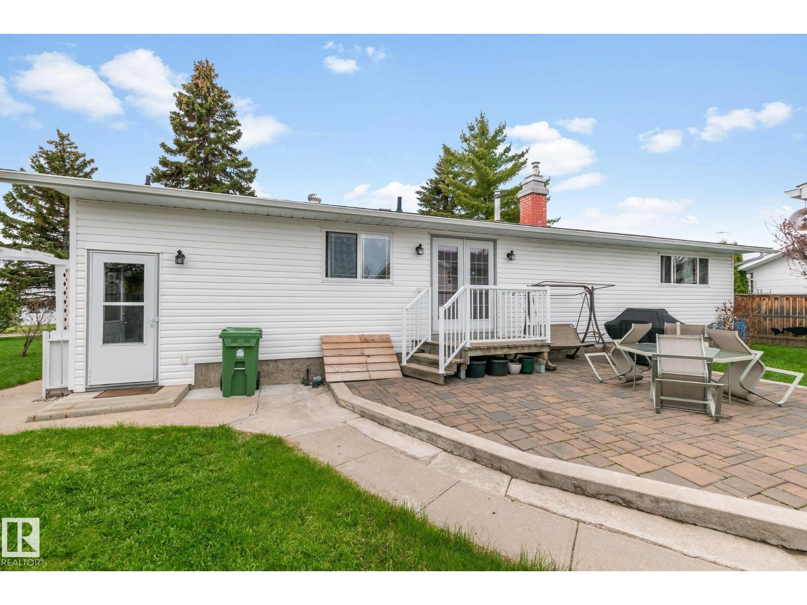 4611 Lakeshore DR - 40