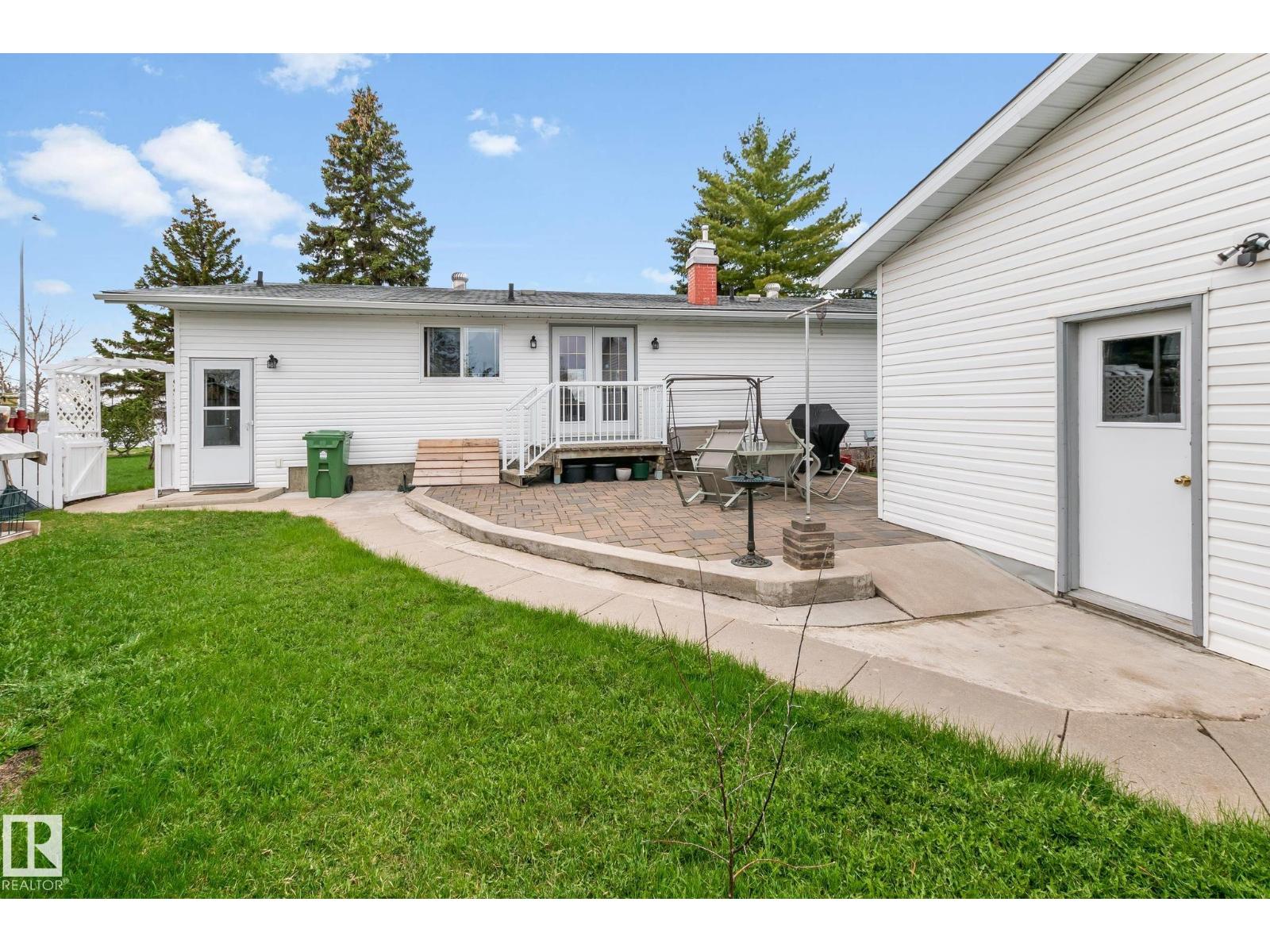 4611 Lakeshore DR - 41