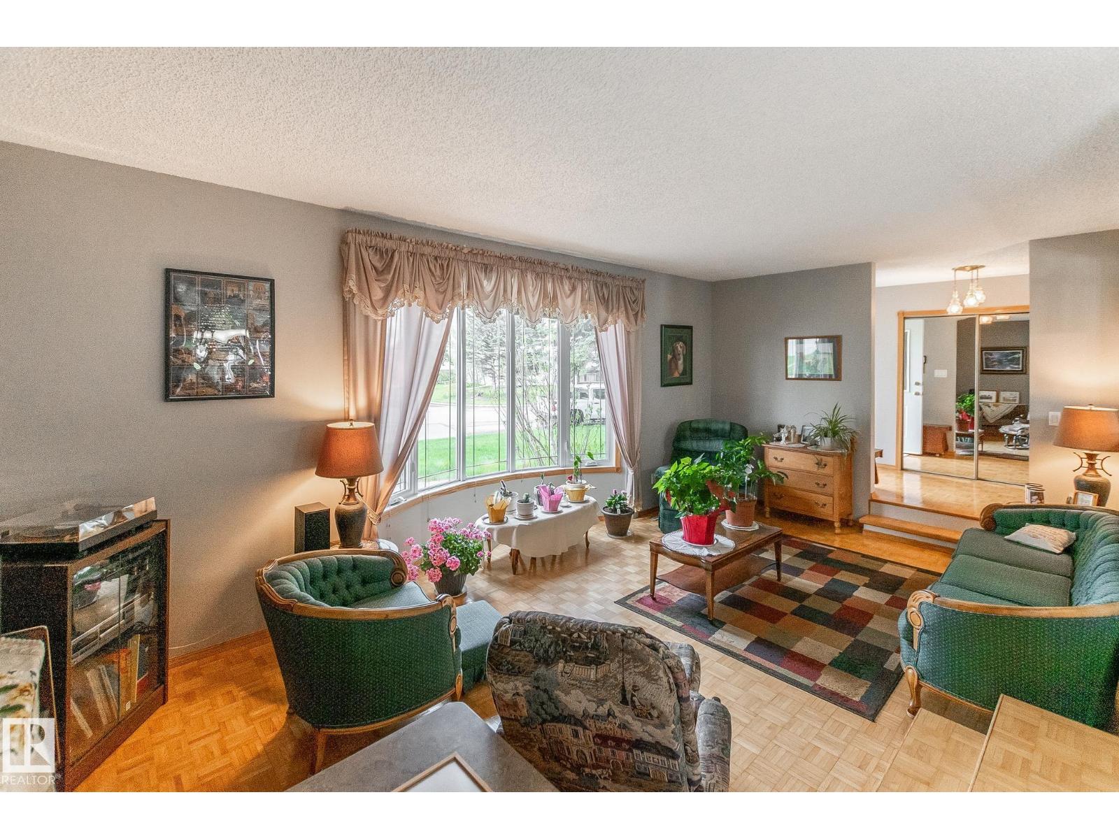 4611 Lakeshore DR - 6