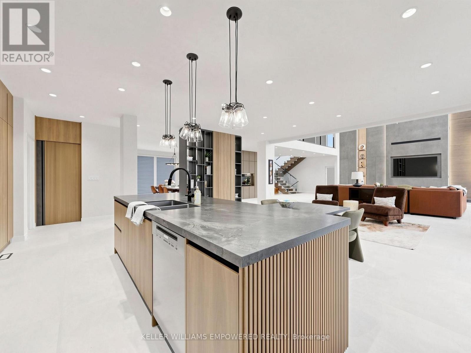 49 FERGUS AVENUE - 14