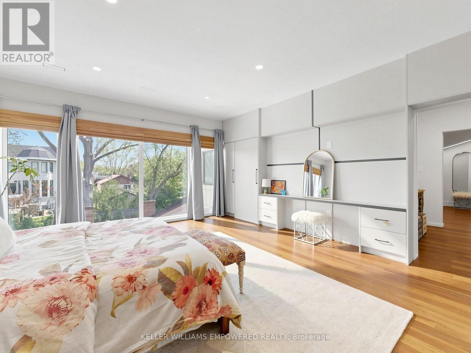 49 FERGUS AVENUE - 36