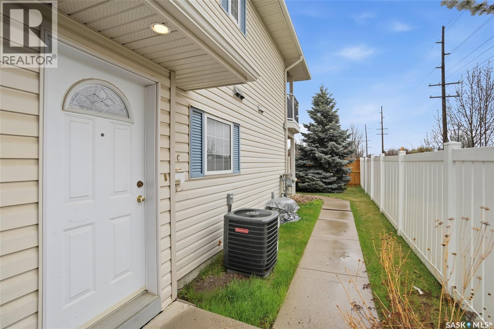 #203C 425 Keevil CRESCENT - Image 3