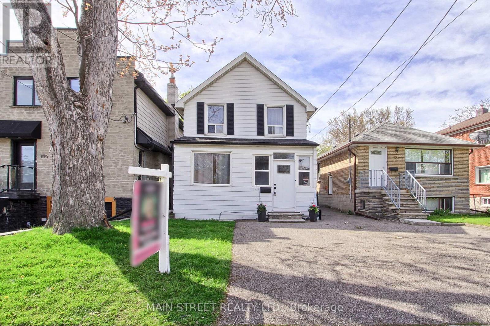 19 MACDONALD STREET - 2