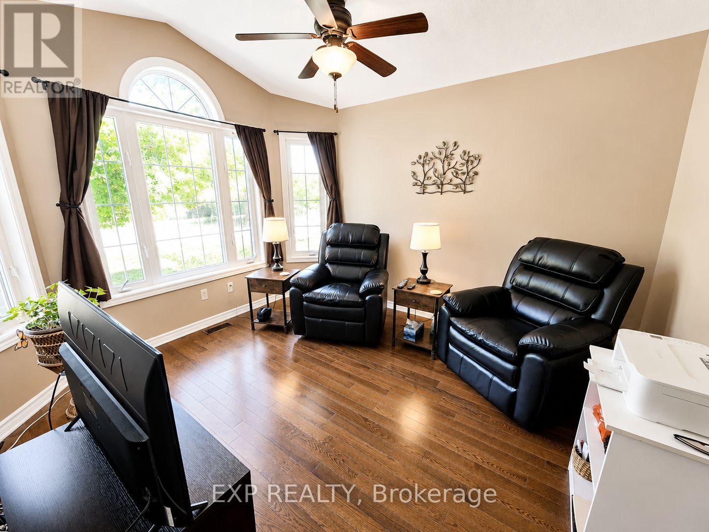 107 FERRARA DRIVE - 17