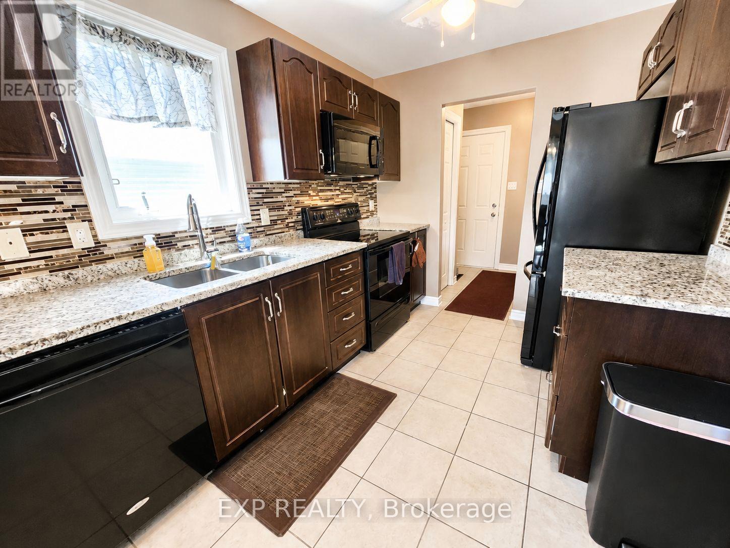 107 FERRARA DRIVE - 7