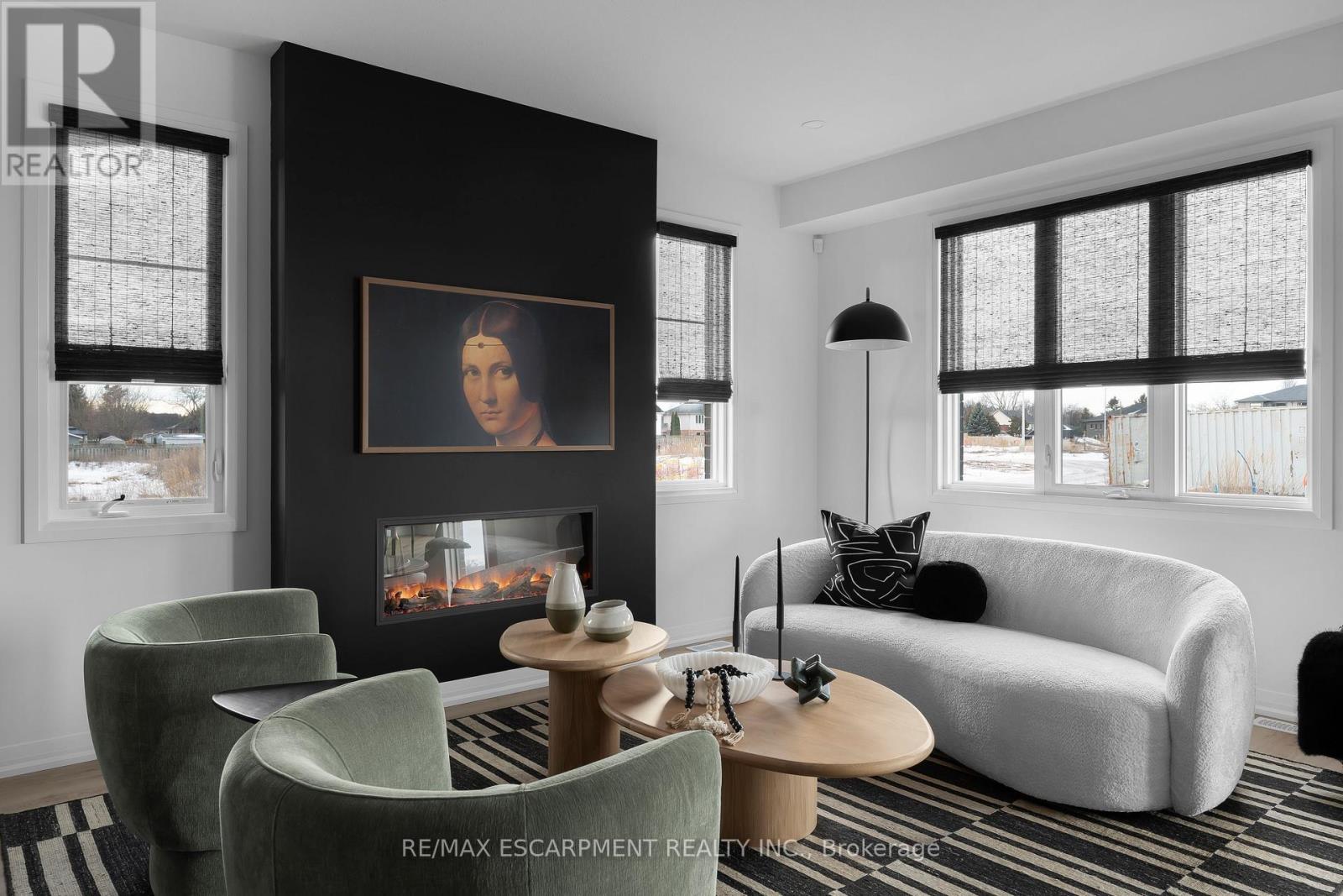953 CLARE AVENUE - 4