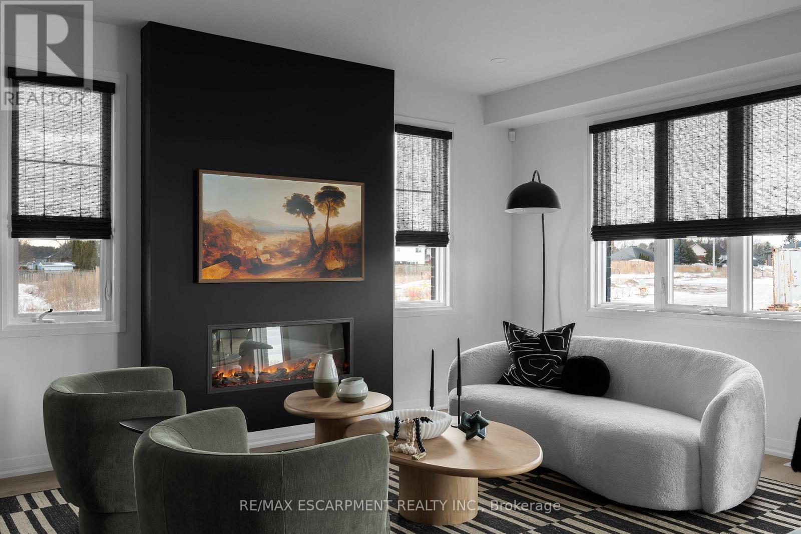 953 CLARE AVENUE - 5