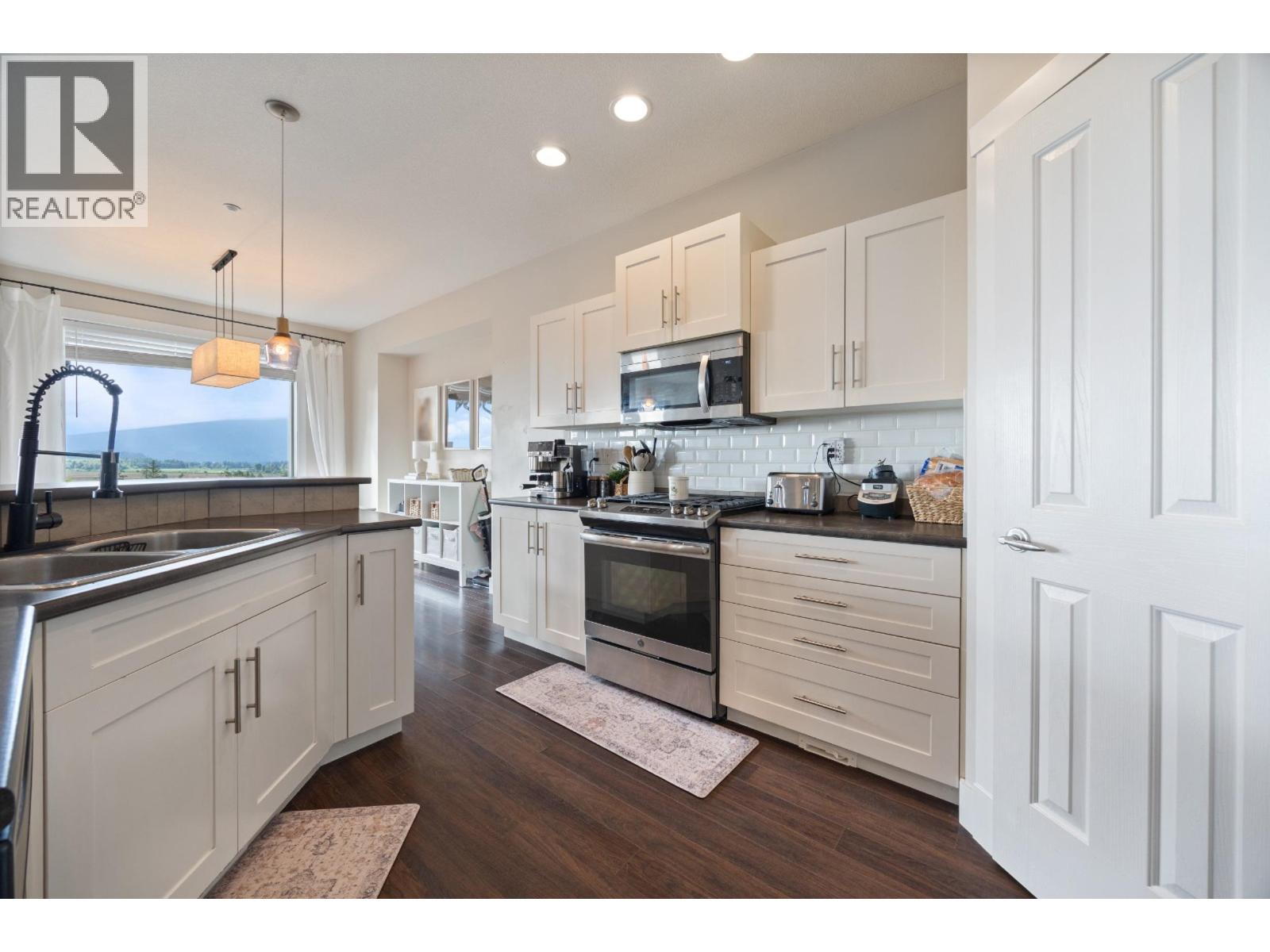 13679 BLAKE Loop - photo 2